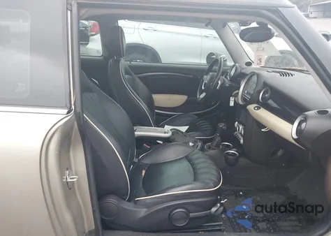 2008 Mini Cooper S Clubman z USA, uszkodzony, nr VIN WMWMM335X8TP87531